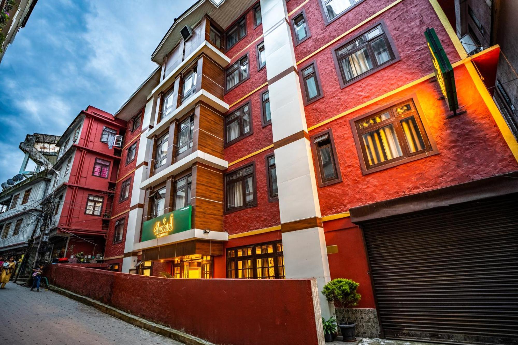 Muscatel Central Hotel - Dzeemkhang Gangtok Eksteriør bilde